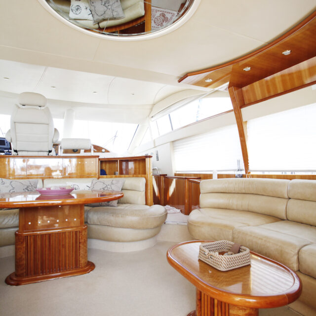 Harrylou Motor Yacht 05