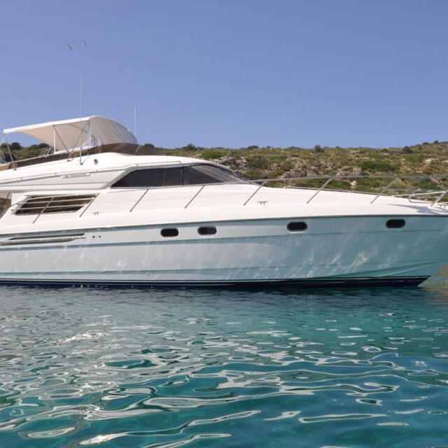 Harrylou Motor Yacht 27