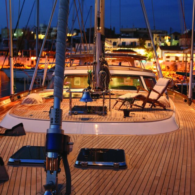 Gitana Sailing Yacht 06