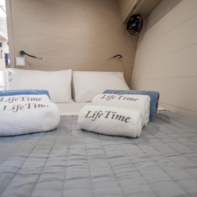 Sy Life Time Sailing Yacht 22