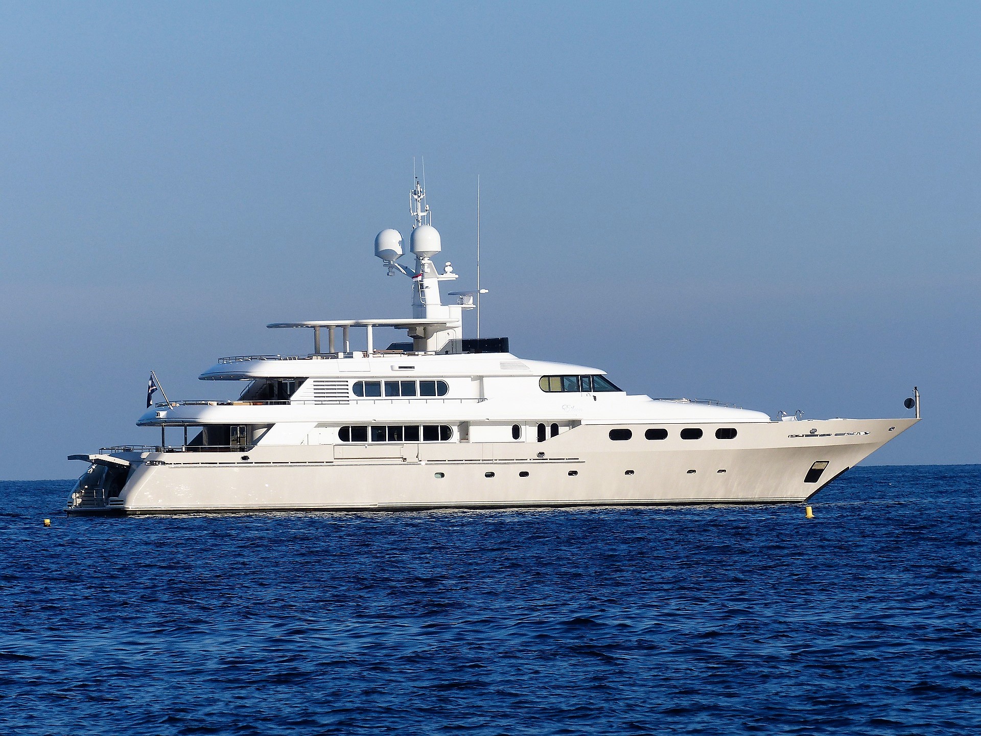 How Luxury Yachting can fulfill your dream